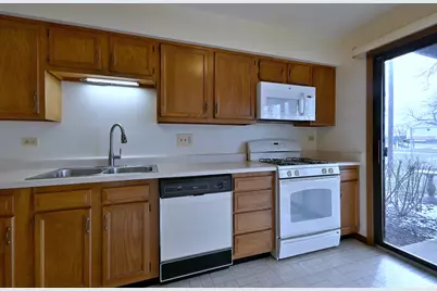 665 Catherine Court #665, Wood Dale, IL 60191 - Photo 10