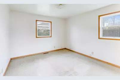 18304 W Grand Drive, Grayslake, IL 60030 - Photo 16