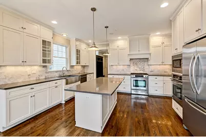 4 Oxford Avenue, Clarendon Hills, IL 60514 - Photo 10