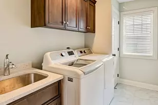 4 Oxford Ave, Clarendon Hills, IL 60514 - Photo 32