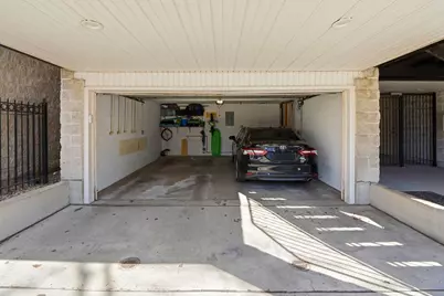 2851 N Southport Avenue #E, Chicago, IL 60657 - Photo 26