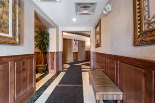 153 Pointe Dr, Northbrook, IL 60062 - Photo 2