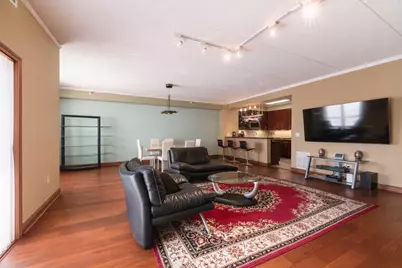 153 Pointe Drive #201, Northbrook, IL 60062 - Photo 6