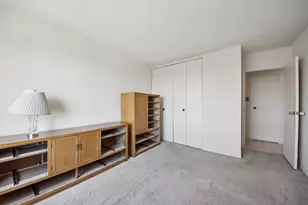 7141 N Kedzie Ave, Chicago, IL 60645 - Photo 14