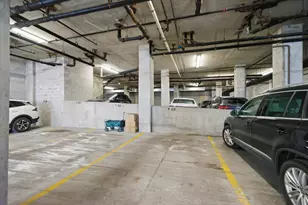 910 W Madison St, Chicago, IL 60607 - Photo 14