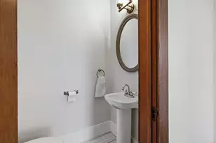 214 E William St, Monticello, IL 61856 - Photo 12