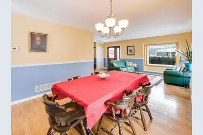 210 Foxmoor Road, Fox River Grove, IL 60021 - Photo 8