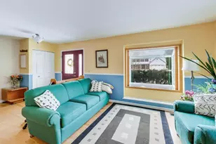 210 Foxmoor Rd, Fox River Grove, IL 60021 - Photo 4