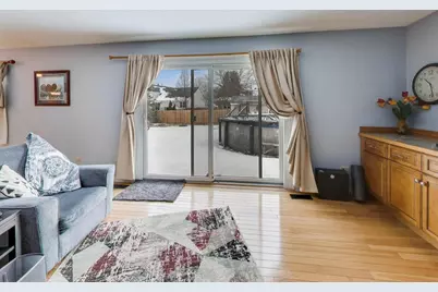 210 Foxmoor Road, Fox River Grove, IL 60021 - Photo 16