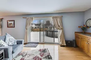 210 Foxmoor Rd, Fox River Grove, IL 60021 - Photo 16