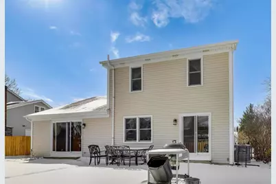 210 Foxmoor Road, Fox River Grove, IL 60021 - Photo 30