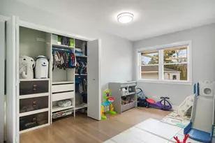 702 W Lonnquist Blvd, Mount Prospect, IL 60056 - Photo 18