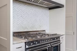 41 E Elm St, Chicago, IL 60611 - Photo 16