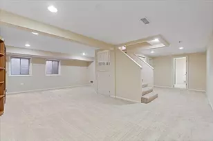 1076 Larkspur Ln, Darien, IL 60561 - Photo 28