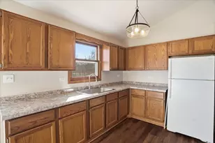 38633 N Cedar Ave, Beach Park, IL 60099 - Photo 10