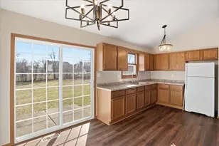 38633 N Cedar Ave, Beach Park, IL 60099 - Photo 12