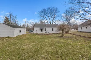 1351 W Pershing Rd, Decatur, IL 62526 - Photo 20