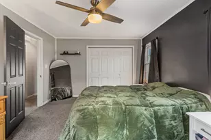 1351 W Pershing Rd, Decatur, IL 62526 - Photo 14