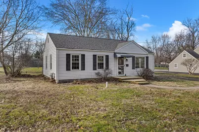 1351 W Pershing Road, Decatur, IL 62526 - Photo 2