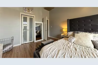 1069 W 14th Place #229, Chicago, IL 60608 - Photo 18