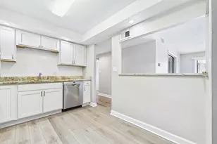 13000 W Heiden Circle, Lake Bluff, IL 60044 - Photo 12