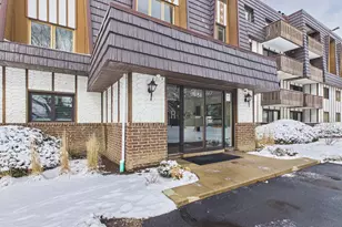 13000 W Heiden Circle, Lake Bluff, IL 60044 - Photo 2