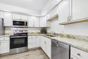 13000 W Heiden Circle, Lake Bluff, IL 60044 - Photo 10