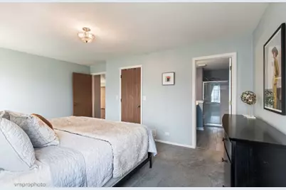 30W019 Juniper Court #30W019, Warrenville, IL 60555 - Photo 12