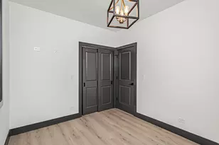 6504 S Ingleside Ave, Chicago, IL 60637 - Photo 12