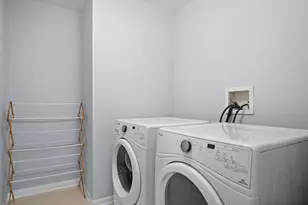 1995 Colchester Ave, Hoffman Estates, IL 60192 - Photo 34