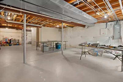 1995 Colchester Avenue, Hoffman Estates, IL 60192 - Photo 36