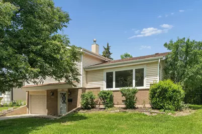 9018 Forest Lane E, Hickory Hills, IL 60457 - Photo 1