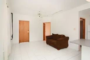 537 N Claremont Ave, Chicago, IL 60612 - Photo 6