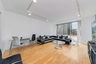 8 E Randolph St, Chicago, IL 60601 - Photo 2