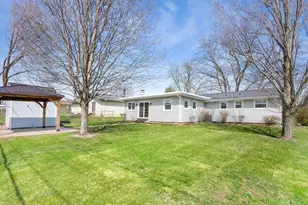 390 Arrowhead Trail, Carol Stream, IL 60188 - Photo 24