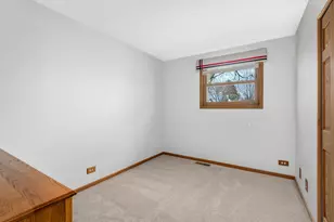 390 Arrowhead Trail, Carol Stream, IL 60188 - Photo 14