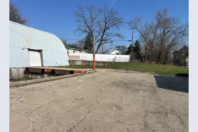 1330 E New York Street, Aurora, IL 60505 - Photo 2