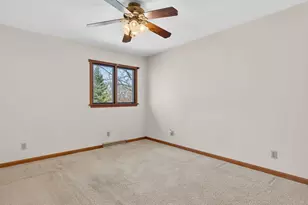 185 N Dewey St, Diamond, IL 60416 - Photo 20