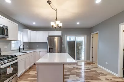 520 4th Street, Waukegan, IL 60085 - Photo 8