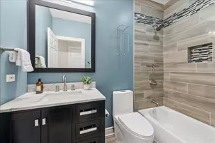 2838 N Damen Ave, Chicago, IL 60618 - Photo 8