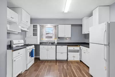 132 N Pinecrest Road, Bolingbrook, IL 60440 - Photo 4