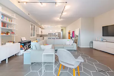 1332 W Madison Street #2W, Chicago, IL 60607 - Photo 6