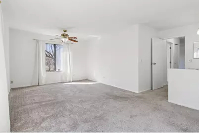 951 Yosemite Trail #A, Roselle, IL 60172 - Photo 8