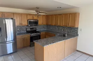2520 Cedar Glen Dr N, Lynwood, IL 60411 - Photo 2