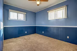 811 W 19th St, Sterling, IL 61081 - Photo 16