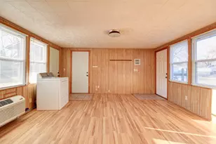 811 W 19th St, Sterling, IL 61081 - Photo 12