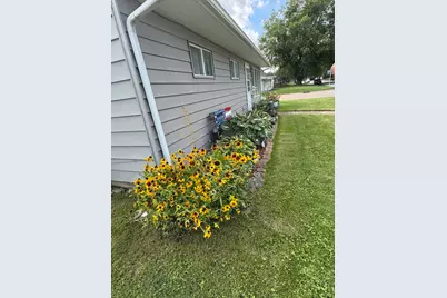 811 W 19th Street, Sterling, IL 61081 - Photo 30