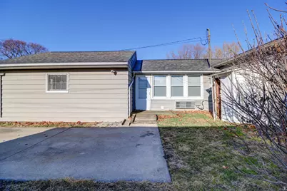 811 W 19th Street, Sterling, IL 61081 - Photo 24