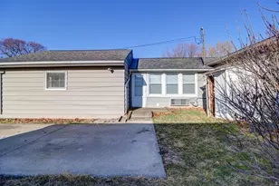 811 W 19th St, Sterling, IL 61081 - Photo 24