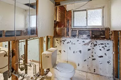 646 Dickens Avenue, Glendale Heights, IL 60139 - Photo 18